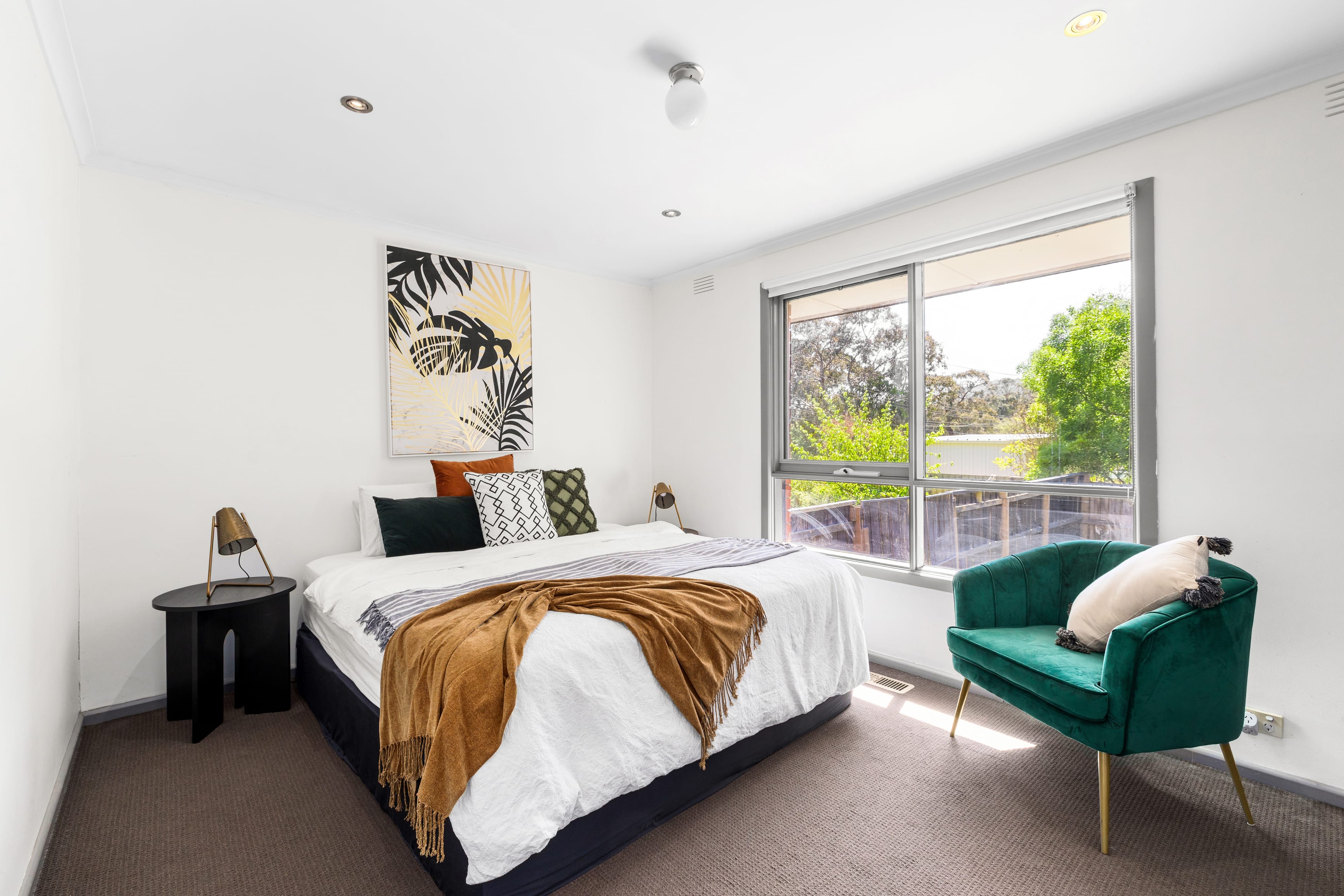 6 Chalmers Grove, Upper Ferntree Gully — listing photograph 9