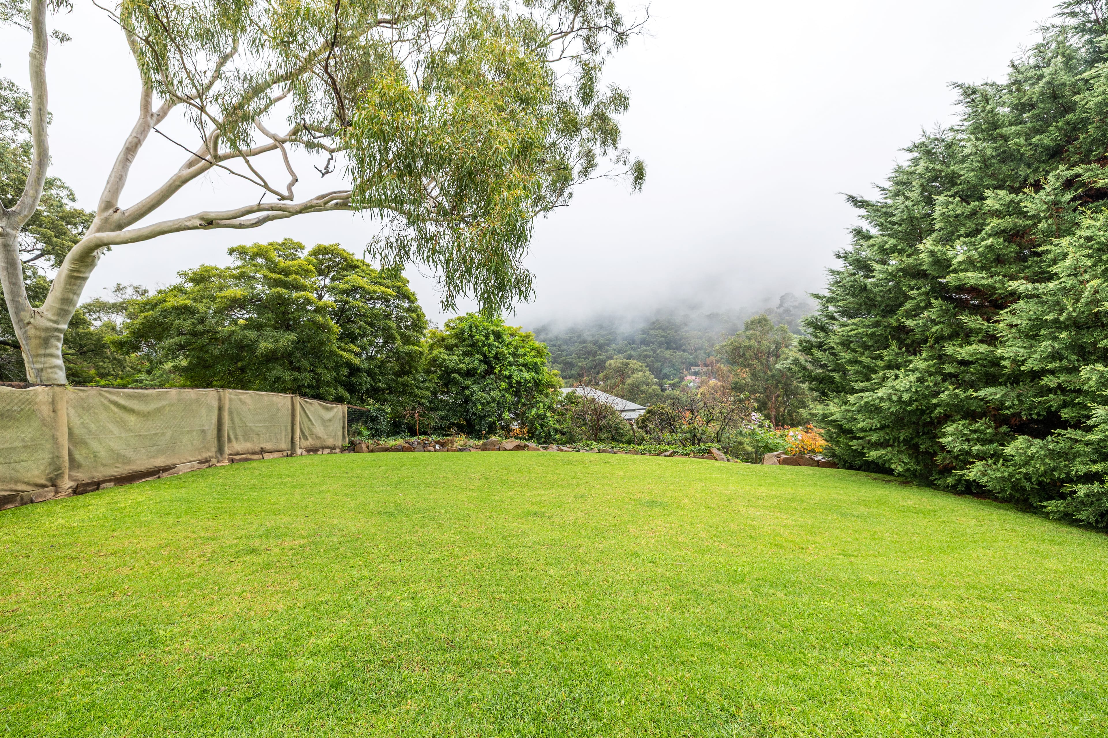 11 Baldwin Avenue, Upper Ferntree Gully — listing photograph 21
