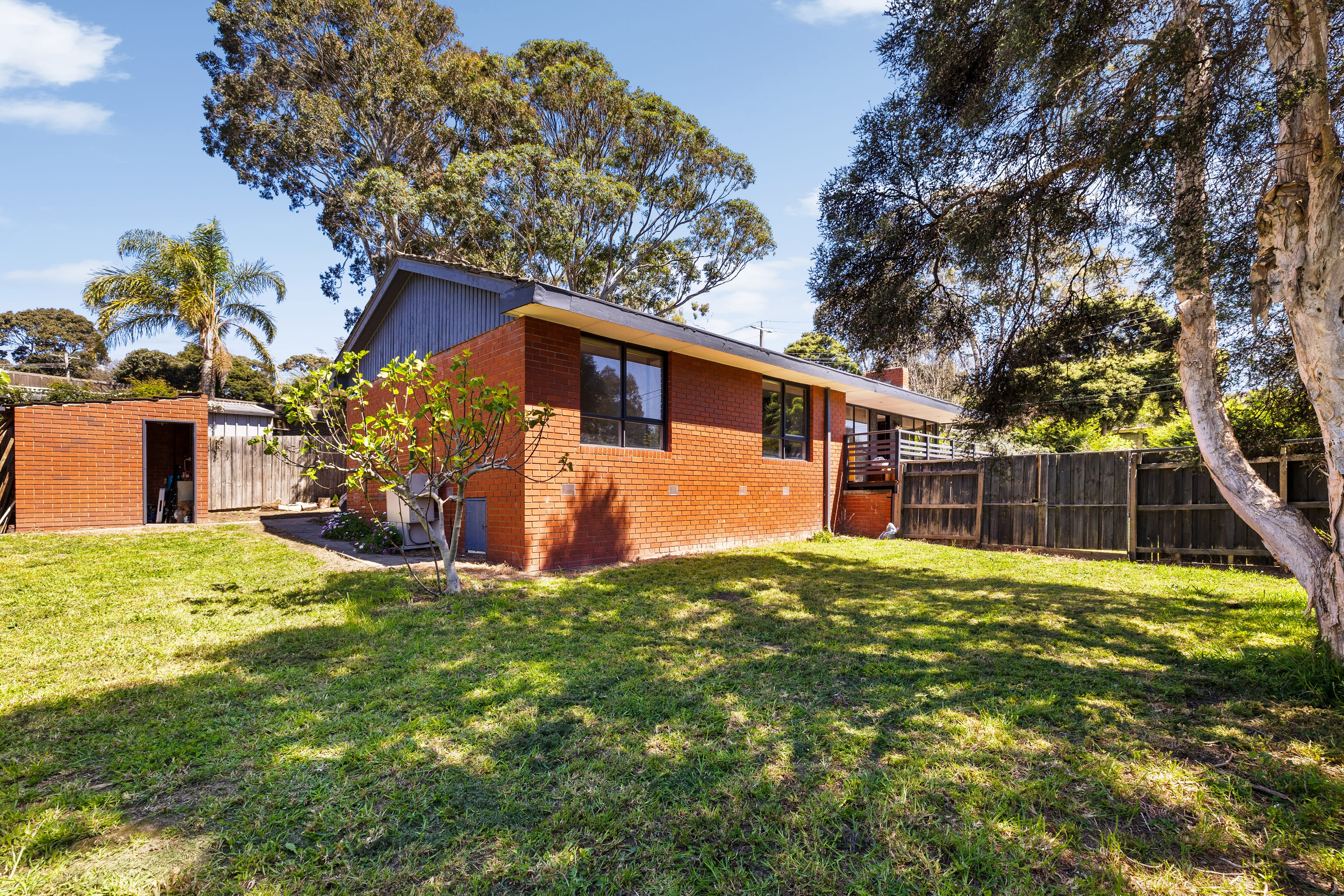 6 Chalmers Grove, Upper Ferntree Gully — listing photograph 12